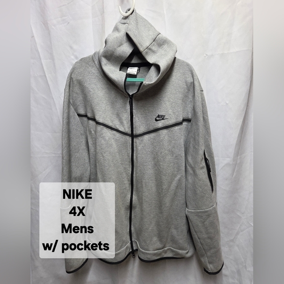 Nike Men's Light Gray Performance Jacket - Picture 1 of 1